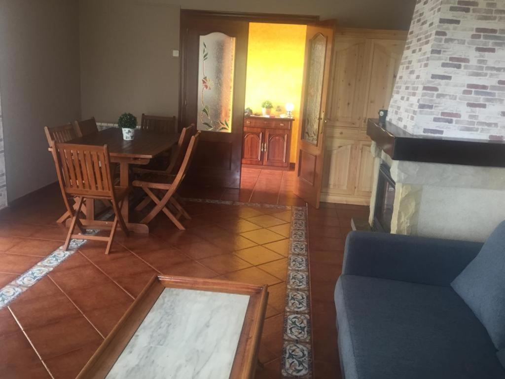 Casina Meri * Pisones